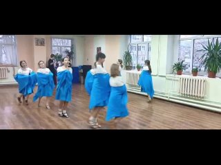 Учащиеся студии танца Лариса МБУ ДО “ЦРТС“ приняли эстафету флешмоба “Танец Победы“