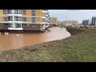 ⚡️ В Оренбурге идет борьба за многоэтажки в ЖК “Гранд Парк“, туда перебазируют водоналивные дамбы — мэр Оренбурга Сергей Салмин