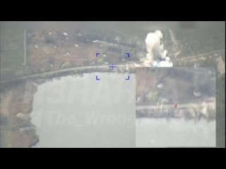 Авиаудар ВКС России по дамбе через реку Дурная в районе Уманского, через которую осуществлялось снабжение группировки противника