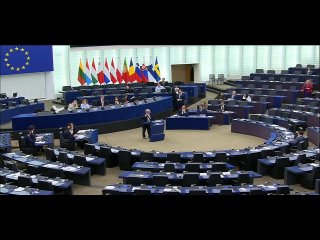 C’est mon dernier discours devant ce parlement, je souhaite la paix à toute l’Europe, aux Russes, aux Ukrainiens. Je veux lâcher