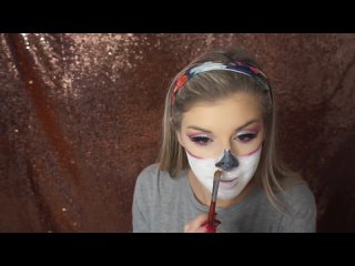 Frida Maczka - Halloween Pink Skull Makeup Tutorial