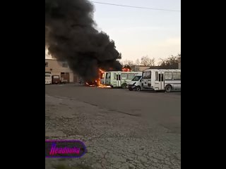 ️В Херсонской области ВСУ ударили по автостанции, загорелось несколько автобусов — также после атаки беспилотника в ДНР ранен ми