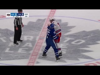 Драка НХЛ: Райан Ривз - Мэтт Ремпе