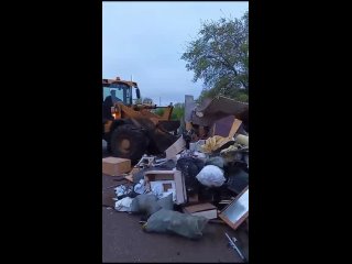 В районе Заречный Оренбурга, в СНТ Медик начали вывоз мусора. Накануне глава города Сергей Салмин выезжал в территорию для про