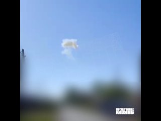 "Метров 100 от нас, наверное": кадры с беспилотником от очевидцев. (видео)