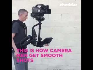 Стабилизатор камеры творит чудеса, когда оператор работает за пределами съемочного павильона.