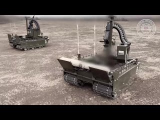 Видео с испытаний наземного робототехнического комплекса Курьер на полигоне.
