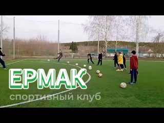 Ермак - тренировка по футболу, село Мезенское 8 апреля 2024 года