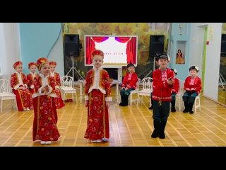 Фольклорный театр “Как на Руси весну встречали“