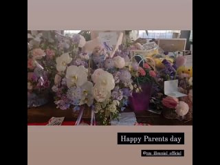 Кафе папы Чимина, MAGNATE разместило букет цветов, который Чимин отправил на Родительский день. #jimin #BTS