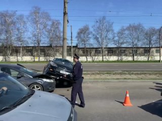 ️В Курске серьезное ДТП на улице Энгельса. Подробности уточняем