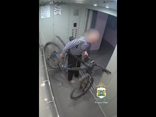 Житель Нижневартовска украл велосипед соседки, чтобы починить свой