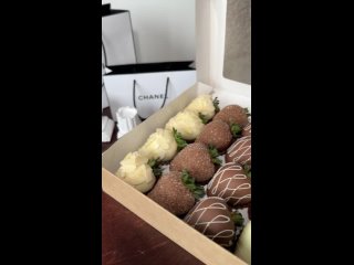 Видео от Berry Sweets | Клубника в шоколаде Рязань и СПб