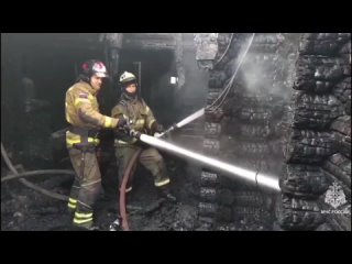 При тушении пламени в банном комплексе Ростова использовали пожарный поезд