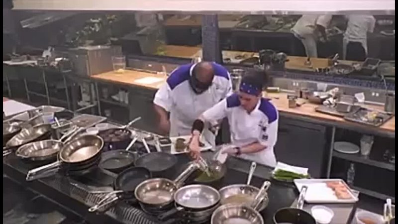 Hells Kitchen S17 E10 Its All Gravy video Dailymotion