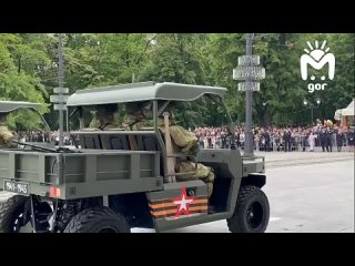 Парад в честь Дня Победы во Владикавказе открыл мощный красавец Т-90 Прорыв
