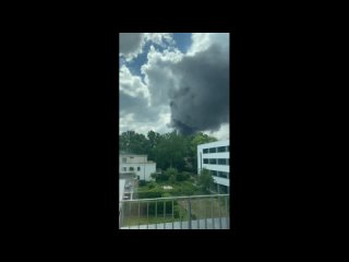 Токсичный дым клубится над Берлином из-за пожара на немецком оборонном заводе
