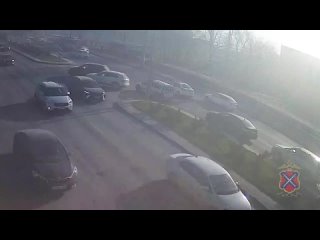 В Волгограде утреннее ДТП с троллейбусом попало на видео