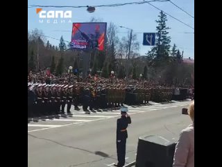 Ветерану на параде в Томске не разрешили передать воду на трибуны