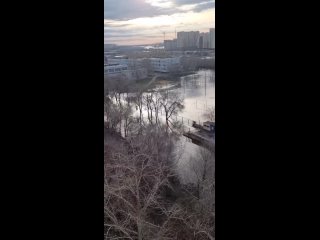 Уровень воды в реке Урал в Оренбурге вырос до 1120 см