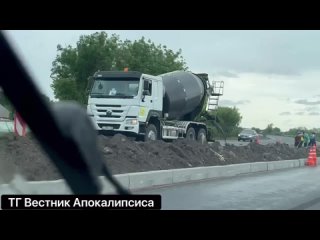 На трассе Дебальцево-Луганск устанавливают бордюр