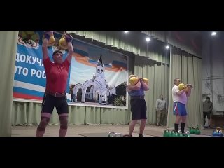 В ДНР прошли соревнования по гиревому спорту.