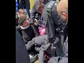 La brutalidad parece ser contagiosa ahora en Alemania