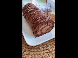 Шоколадный рулет ❤ Видео от Помощник Кондитера (Рецепты, макеты, торты)
