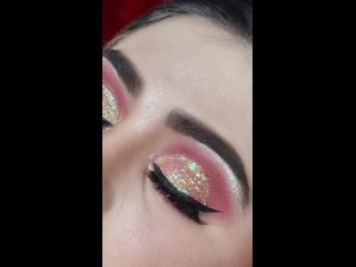 Lashes Beauty Parlour - 3-Minutes Pink Glittery Eye Makeup Tutorial  Pink Cut Crease Eye Makeup