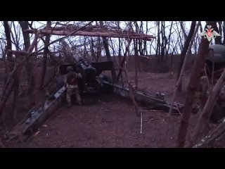 Десантники-артиллеристы уничтожают украинские ДРГ, которые пытаются форсировать Днепр