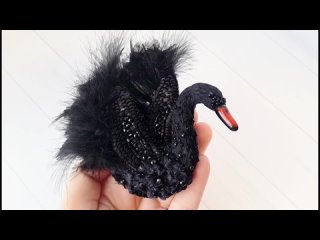 Брошь 3 D “Черный лебедь“