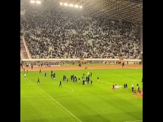 В Хорватии фанаты Хайдука разгромили стадион после поражения загребскому Динамо