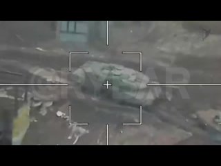 Барражирующий боеприпас Ланцет наносит удар по танку Stridsvagn 122 (Leopard 2A5) ВСУ на Сватовском направлении
