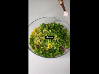 Яркий и вкусный салат без майонез