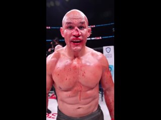 Экс-чемпион UFC Джуниор Дос Сантос стал чемпионом Gamebred по ММА на кулаках