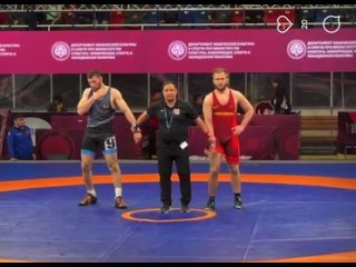 Андрей Аронов поборется за бронзовую медаль чемпионата Азии по вольной борьбе