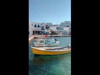 Прекрасная Греция 🇬🇷

Греция - это: красивые, разнообразные пляжи и чистое лазурное море
аутентичная греческая кухня: греческий