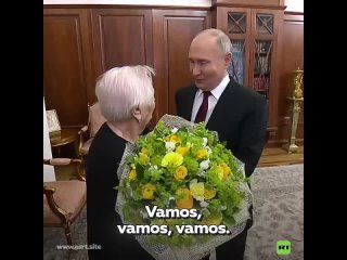 Putin conversa con su antigua maestra tras la investidura