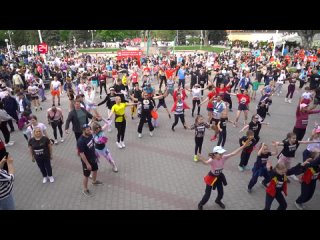 Юбилейный забег «Ростовское кольцо» собрал тысячи активных жителей донской столицы