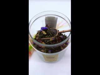 Сегодня для Вас яркий, сладкий, цветочно-ягодный зеленый чай  В состав зеленого чая Вечерняя Поляна входят: чай зеленый, ча