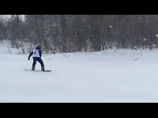 Соревнования по сноубордингу начались на V Cпартакиаде зимних видов спорта Якутии в Алдане