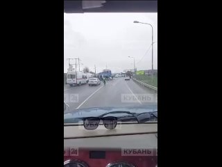 Серьезная авария вновь на трассе в сторону Новороссийска