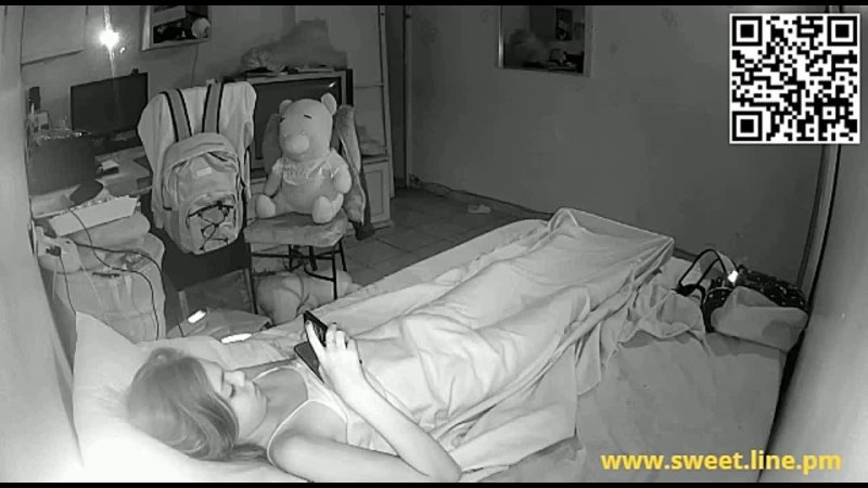 #hidden #camera #teen #girl #fingering #pussy under the blanket