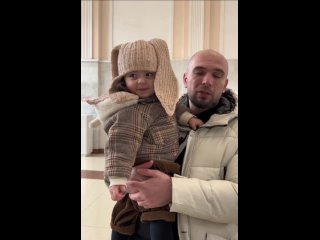 #ВсейСемьей пришел на избирательный участок для голосования тамада, ведущий, блогер и добрый семьянин Арсен Лугуев