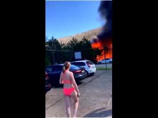 Громкое происшествие в Апшеронске - турбаза Водолей охвачена пламенем