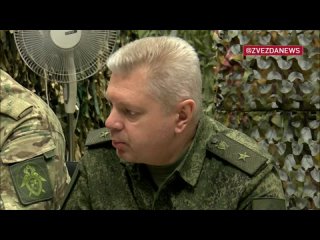 Жители Авдеевки сообщили о местах, откуда ВСУ обстреливали Донецк, российским следователям. Также они рассказывают о военных пр