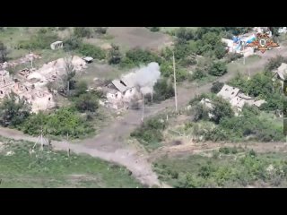 Krasnogorovka. UAV operators from the 5th brigade of the 1st AC fly their fpv drones into the destroyed buildings in which the A