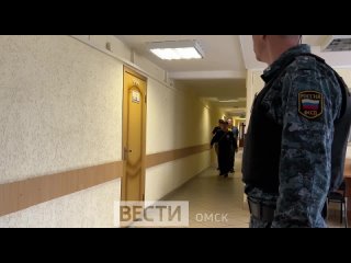 Задержанного за взрыв банкомата в Амурском поселке доставили в суд