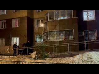 В Казани из окна десятого этажа выпал 14-летний школьник