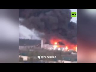 На видео, как утверждают, горит Трипольская ТЭС в Киевской области  самая мощная электростанция в регионе